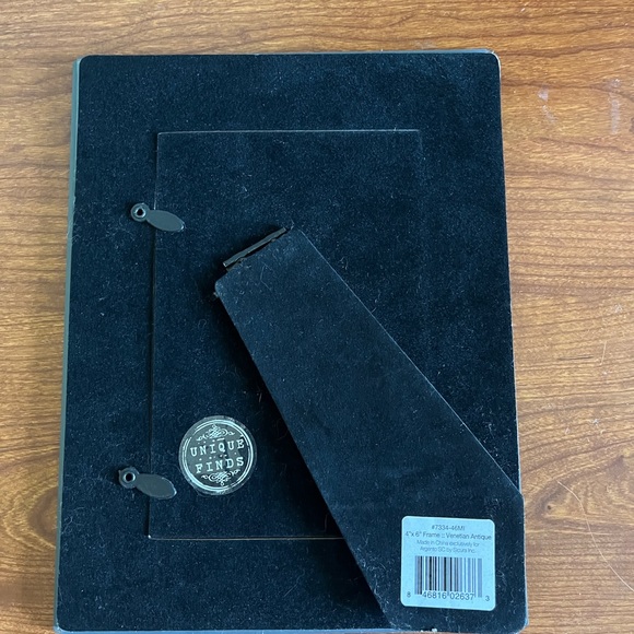 Unique Finds Picture Frame - Picture 7 of 9